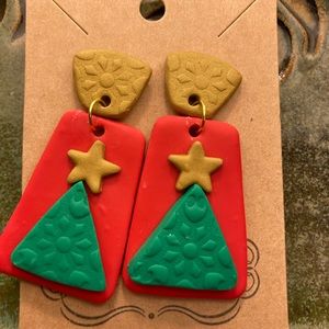 Christmas tree dangles red, gold, and green
Perfect for the Christmas season!